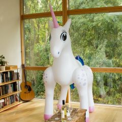 giant-inflatable-unicorn-3